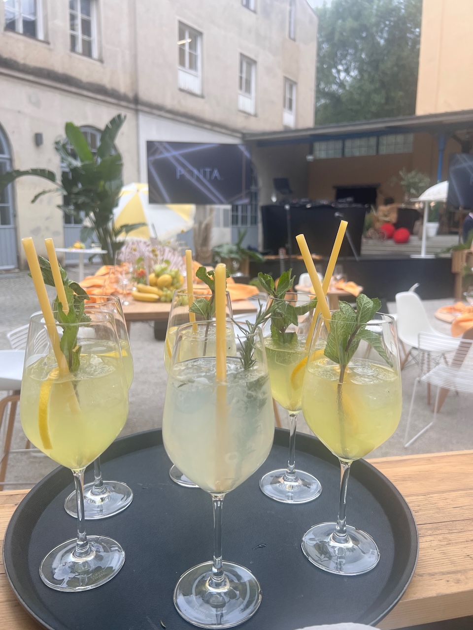 Limoncello Spritz Cocktail